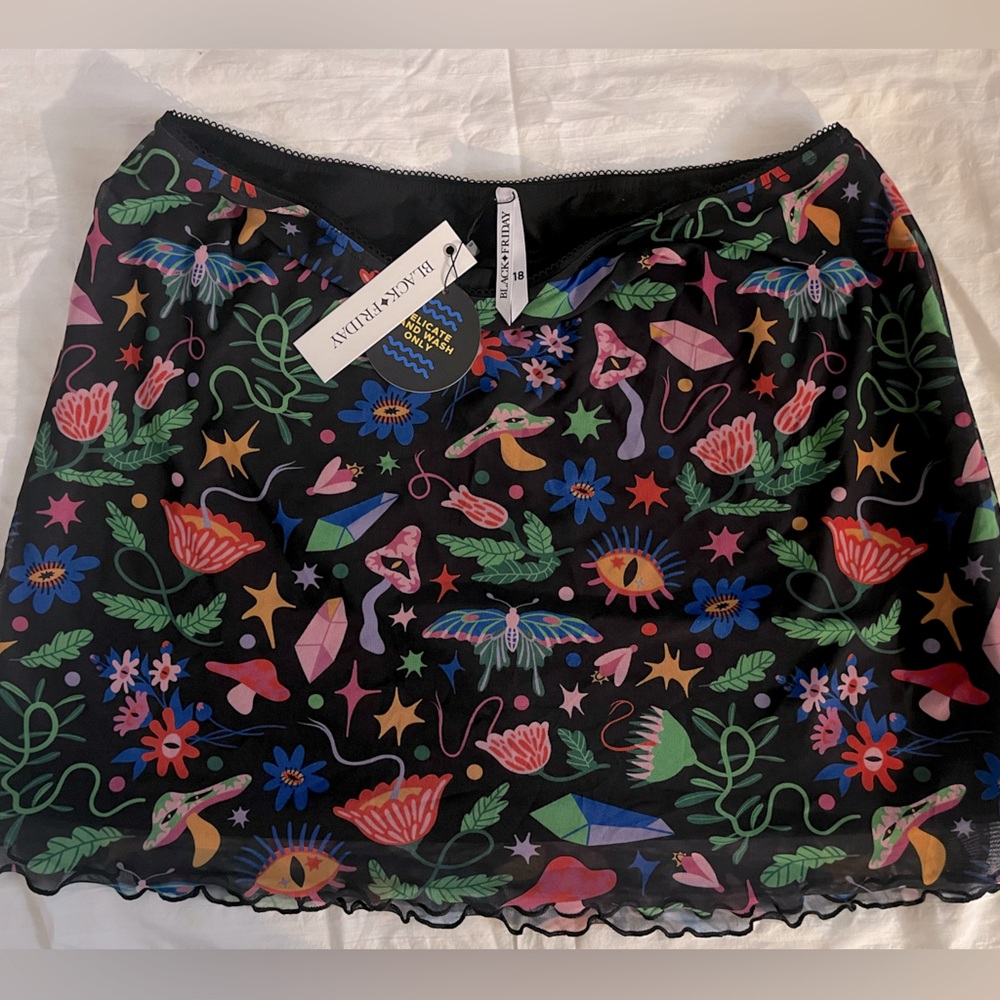 NWT Black Friday 🌀Psychedelic 🍄 Mesh Skirt from Dangerfield size 18 (AU)